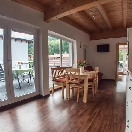 Alpenapart Saphir Hotel apartamentowy Sölden