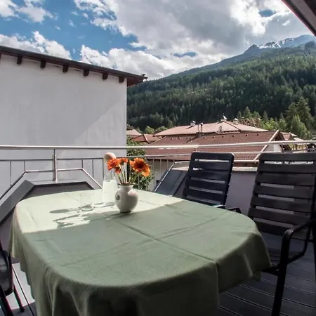 Ξενοδοχείο με διαμερίσματα Alpenapart Saphir